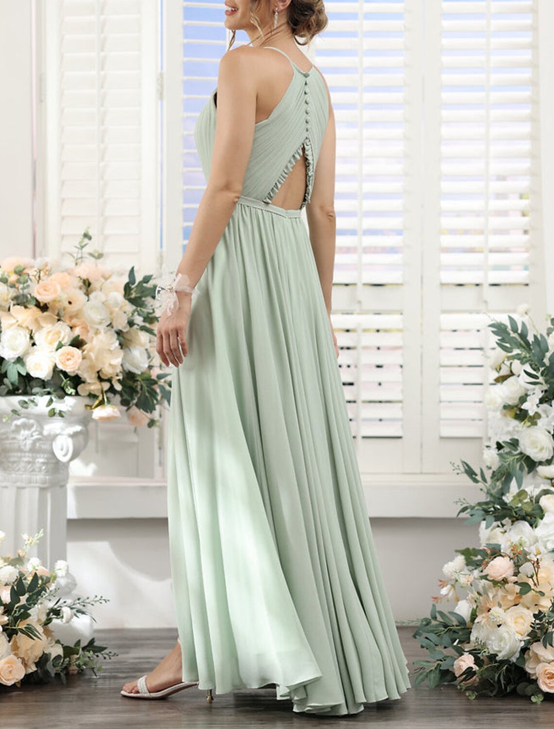 Abito da damigella d'onore a trapezio, con scollo all'americana, maniche corte, elegante, lungo fino al pavimento, in chiffon con spacco frontale / arricciature